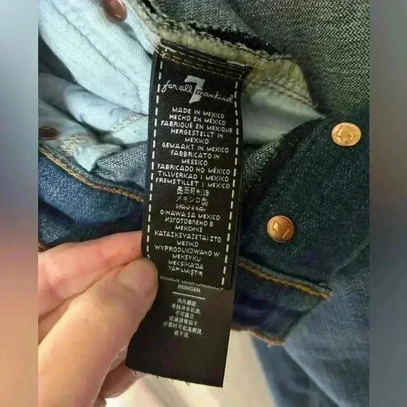 7 for all Mankind Josefina Boyfriend jeans. Size 28. Button fly - Picture 9 of 12